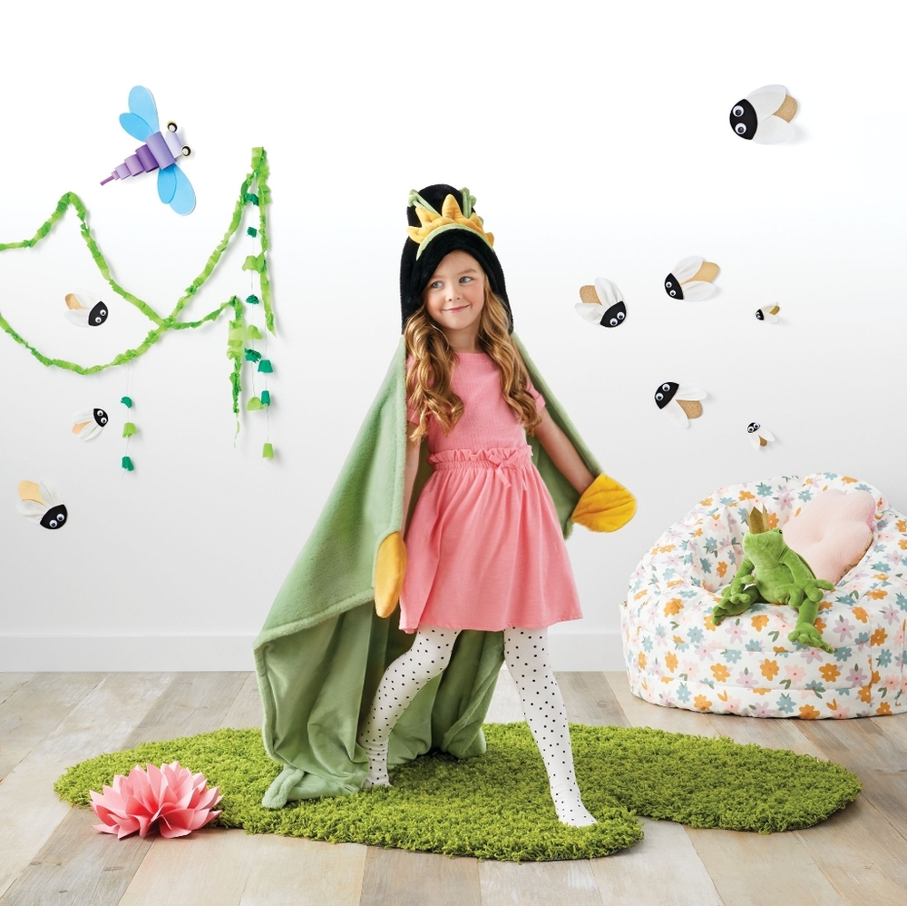 Princess Tiana Kids' Hooded Blanket - The Disney Collection by Pillowfort" - Picture 5 of 5